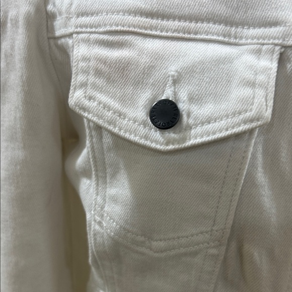 New Retrofete Women's White Denim Jacket with Puff Shoulders - Picture 6 of 11